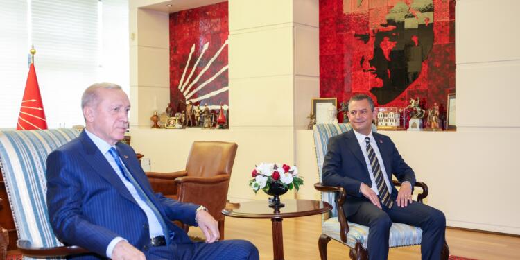 Özel ile Erdoğan arasındaki görüşme bitti