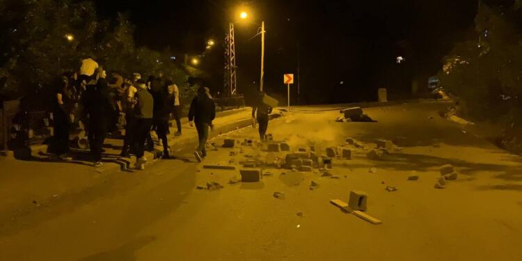 Gençler irade gaspına karşı direnişte