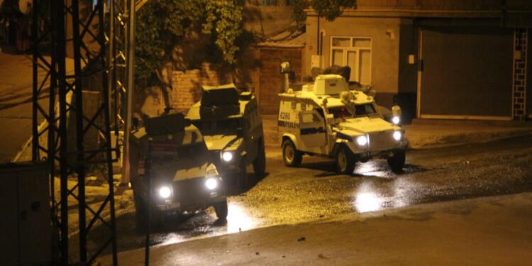 Gençlerden Colemêrg’te irade gaspına karşı eylem