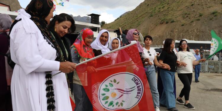 Foto Galeri | Colemêrg Mitingi’nde mesaj net: ‘Kayyım Defol’