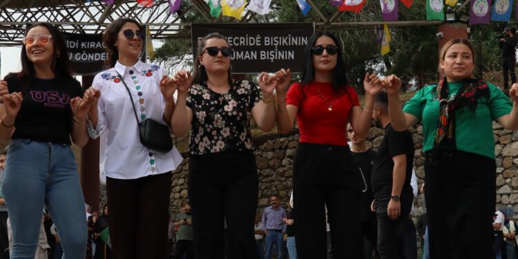 Foto Galeri | Colemêrg Mitingi’nde mesaj net: ‘Kayyım Defol’