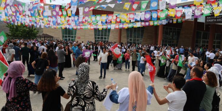 Foto Galeri | Colemêrg Mitingi’nde mesaj net: ‘Kayyım Defol’
