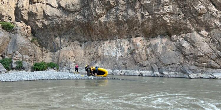 Zap suyunda kadın cenazesi bulundu