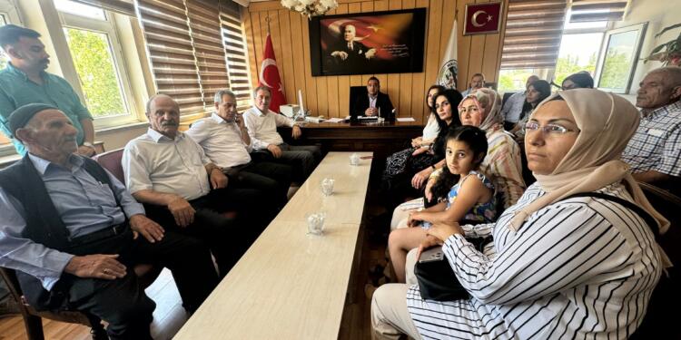 Bakırhan, Îdîr ve Halfeli belediyelerini ziyaret etti