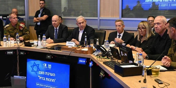 Reuters: Netanyahu savaş kabinesini feshetti