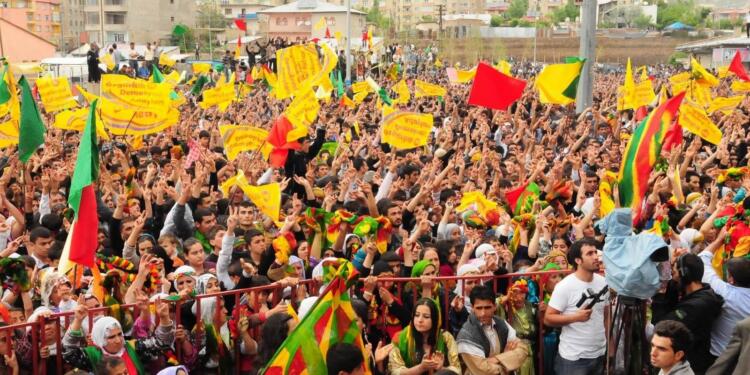 ‘Kürt sorunu çözülmeden yeni bir anayasa yapılamaz’