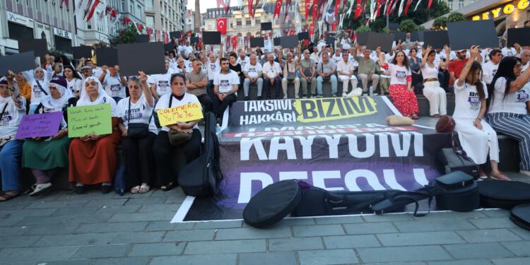 İstanbul’da kayyım nöbeti: Biz direnerek yas tutmalıyız