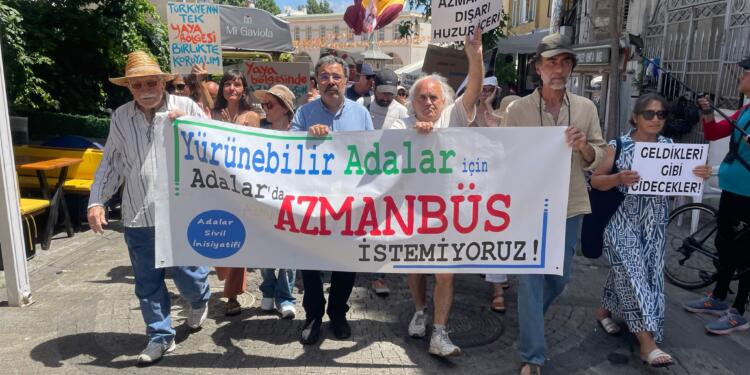 Adalar’da ‘Azmanbüs’ tepkisi: Vazgeçin