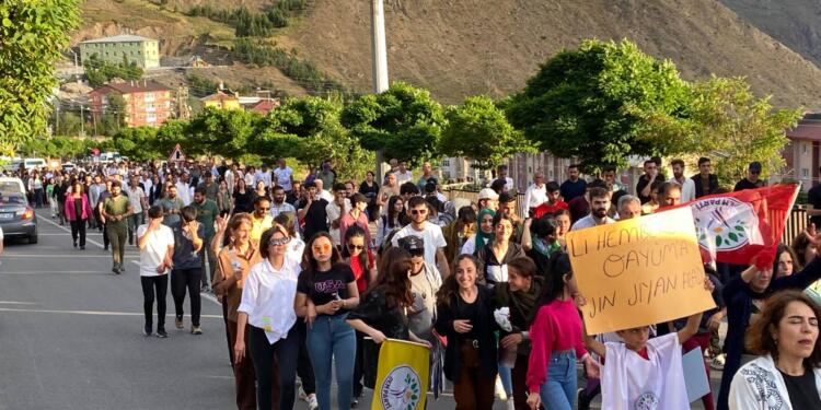 Foto Galeri | Colemêrg Mitingi’nde mesaj net: ‘Kayyım Defol’