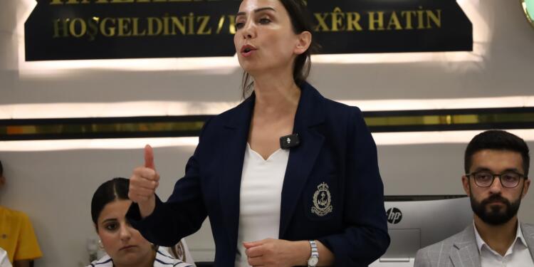 Hatimoğulları: AKP’nin ‘normalleşme’ mumu Hakkari’de söndü