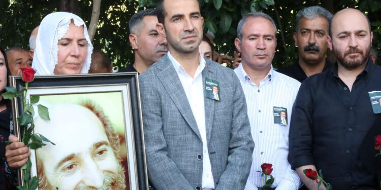 Orhan Doğan mezarı başında anıldı: Kürt halkının öncüsüydü