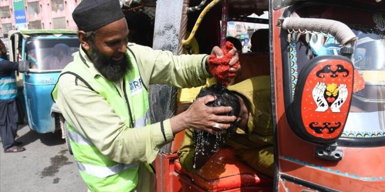 Pakistan’da aşırı sıcaklardan 568 kişi hayatını kaybetti