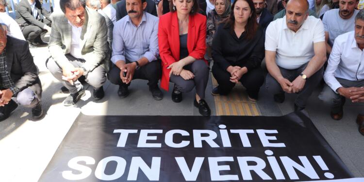 Wan ve Adana’da ‘Özgürlüğe ses ver’ eylemi