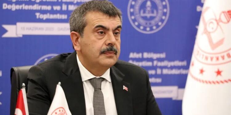 Eğitim Sen Tekin’in sözlerine tepki gösterdi