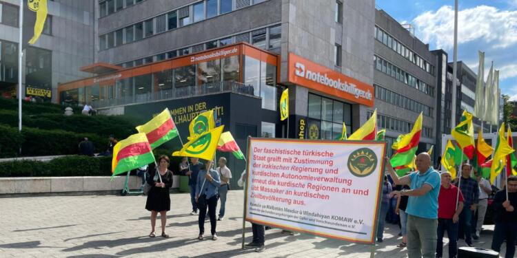 Türkiye saldırıları Dortmund’da protesto edildi