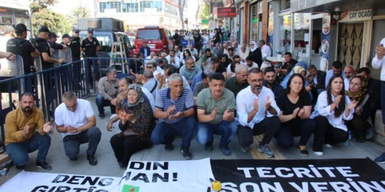 Üç kentte tecrit eylemi: İmralı’da insanlığa karşı suç işleniyor