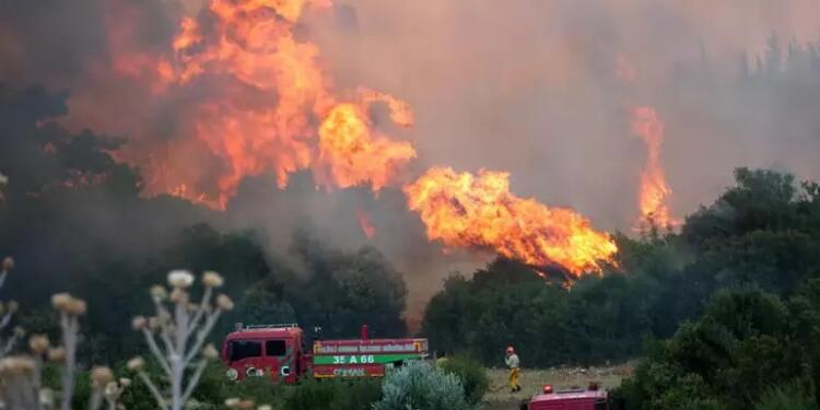 ‘Para’ için yanmasını seyretmişler