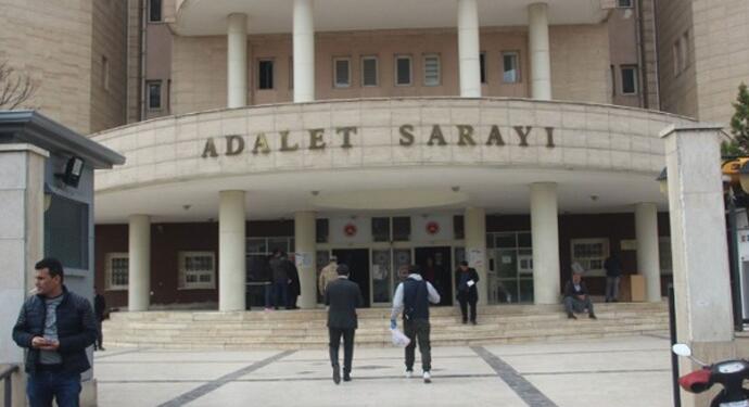 Tutsak siyasetçilerin davası görüldü: 6 kişi tahliye edildi