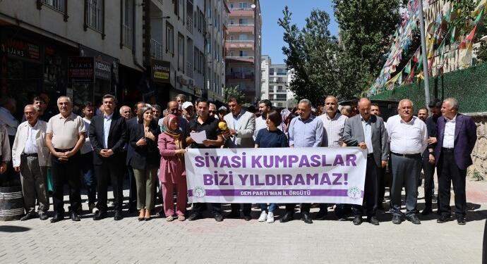 Gözaltı protestosu: Mücadeleden geri adım atmayız