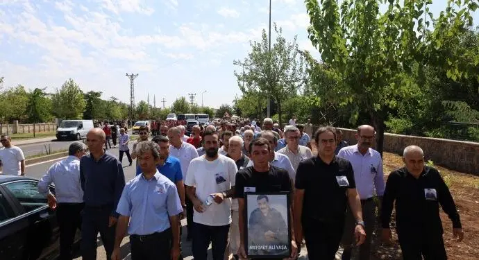 30 yıllık tutsak Yaşa’nın cenazesi Amed’de defnedildi