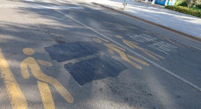 Polis eşliğinde Kürtçe uyarı yazıları karalandı