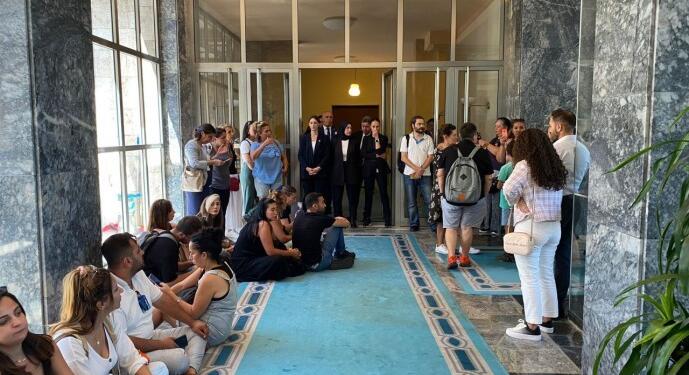 Meclis’te sokak hayvanları için protesto: Biz yaşatmaktan yanayız