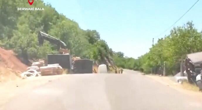 Gazeteci Herekol: Türkiye kimlik kontörlü yapıyor, KDP ise insanları fişliyor