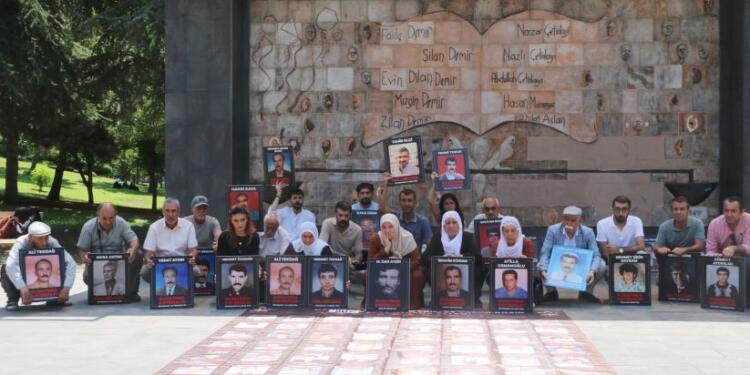 ‘Kayıpların’ akıbeti soruldu: Katledilip, cenazesi yerlerde sürüklendi