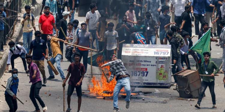 Bangladeş’te ölü sayısı 75’e yükseldi