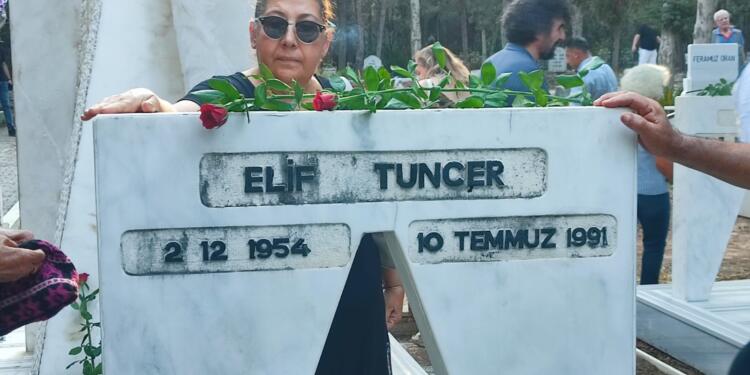 ‘Beşler’ mezarları başında anıldı