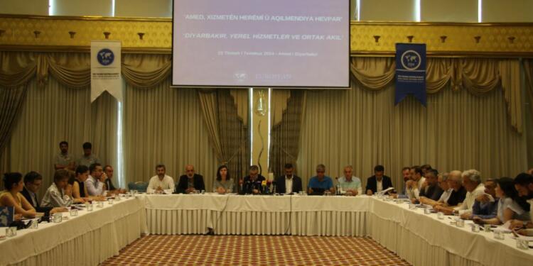 ‘Yerel hizmetler ve ortak akıl’ buluşması: Amed model bir kent olabilir