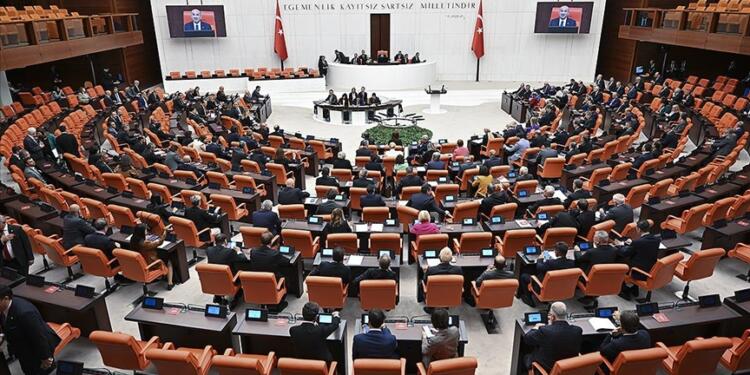 Meclis’te çiftçe standart: Kürtçeye kapanan mikrofon Arapçada açık