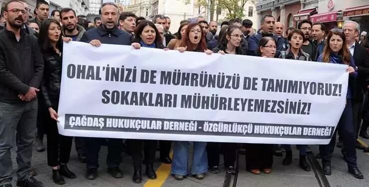 ÇHD’li avukatlar gözaltına alındı