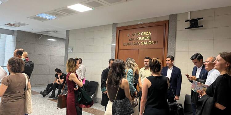 1 Mayıs tutsaklarına tahliye