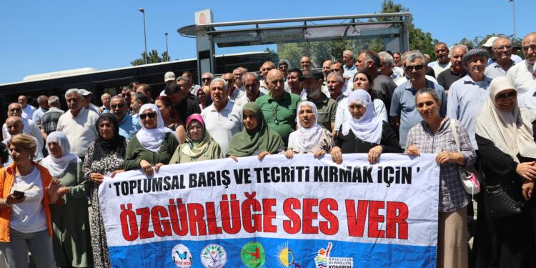 ‘Özgürlüğe Ses Ver’ eylemi: Tecridi kıracağız