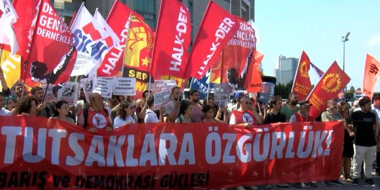 1 Mayıs davasında 17 kişi hakkındaki adli kontrol hükümleri kaldırıldı