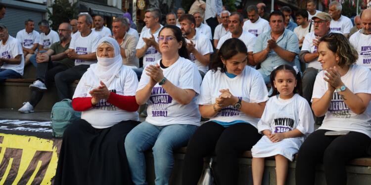 Kayyım nöbetinde KDP’ye ‘ihanet çizginden vazgeç’ çağrısı
