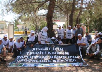 Tutsak yakınları Mersin ve İzmir’de ‘Özgürlüğe ses ver’ eylemini sürdürdü