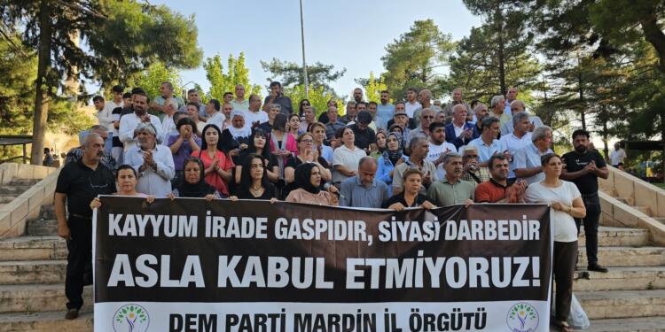 Mêrdîn’de irade gaspı protestosu: Kayyım yolsuzluk düzenidir