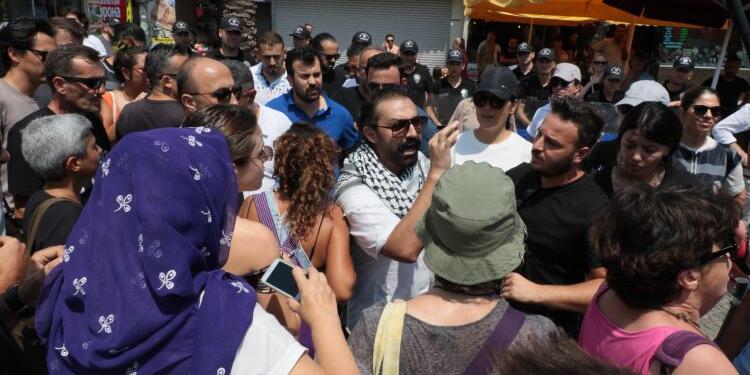 Antalya’da 4 kişi gözaltı