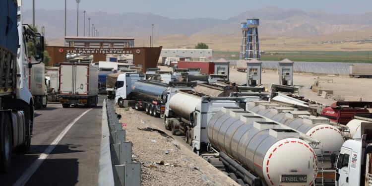 TIR şoförleri cezalar nedeniyle kontak kapattı