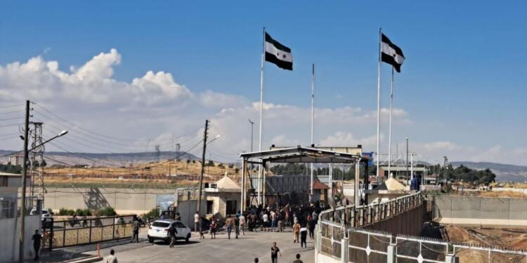 Türkiye’ye bağlı paramiliter güçler Erdoğan’ı protesto ediyor