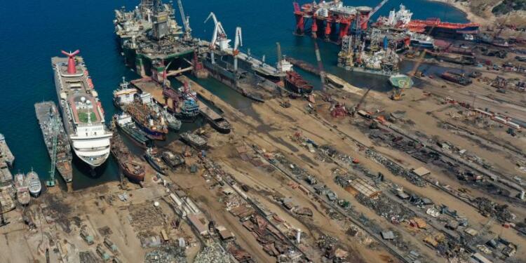 Aliağa’da iş cinayeti: 1 işçi yaşamını yitirdi