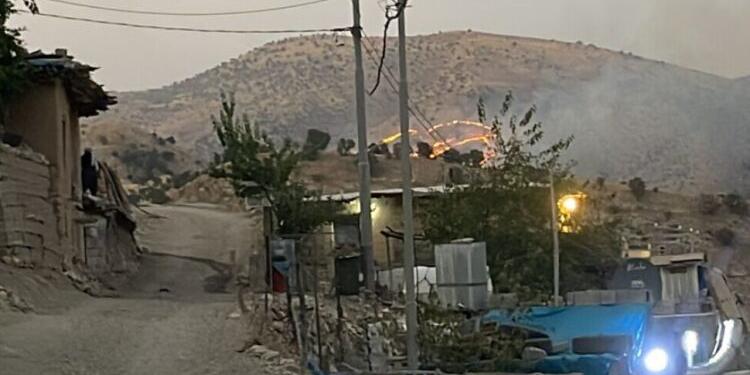 Türkiye Süleymaniye’de iki köyü bombaladı
