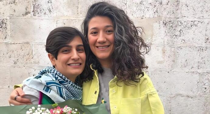 İran 2 kadın gazeteciye hapis cezası verdi