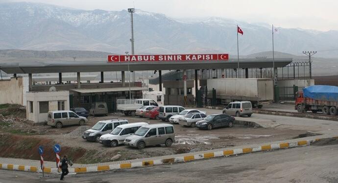 Sınırda X-Ray’dan geçmek istemeyen 5 kişi gözaltına alındı