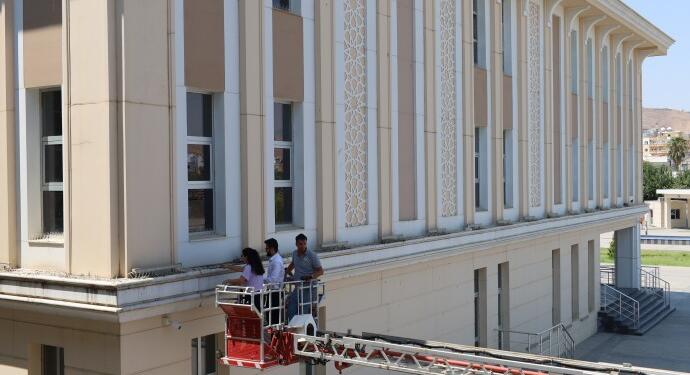 Kayyımın ‘ölüm’ bariyerleri yerine kuş konakları yerleştirildi