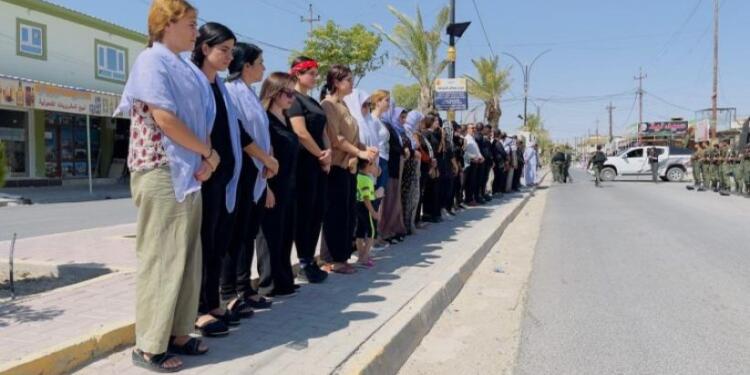 Katliam 10’uncu yılında: Şengal’de yaşam durdu