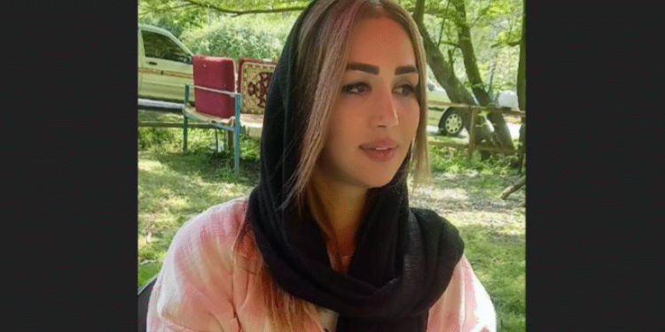 İran’da ‘örtünme kurallarına uymayan’ kadın vuruldu