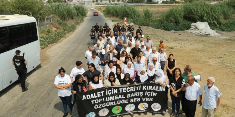 ‘Özgürlüğe ses ver’ eyleminden seslendiler: Tecride son verin